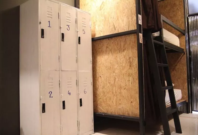 Vitamin Sea Hostel Phuket