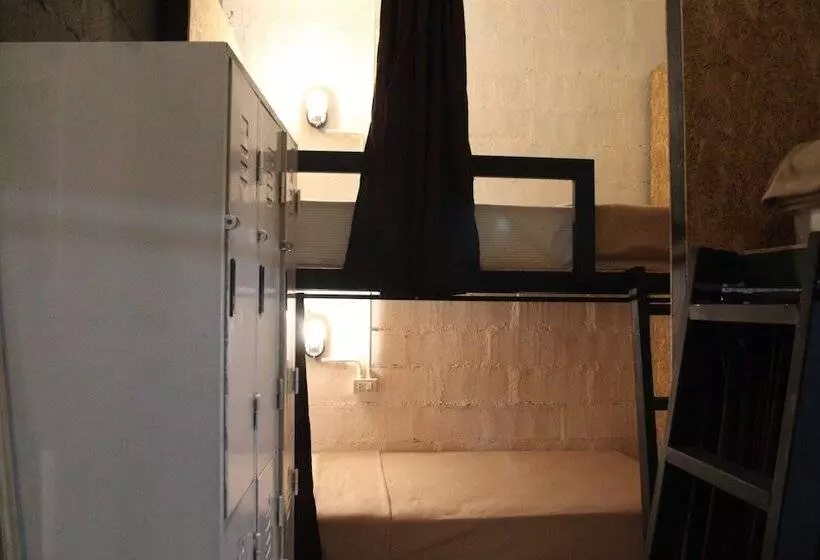 Vitamin Sea Hostel Phuket