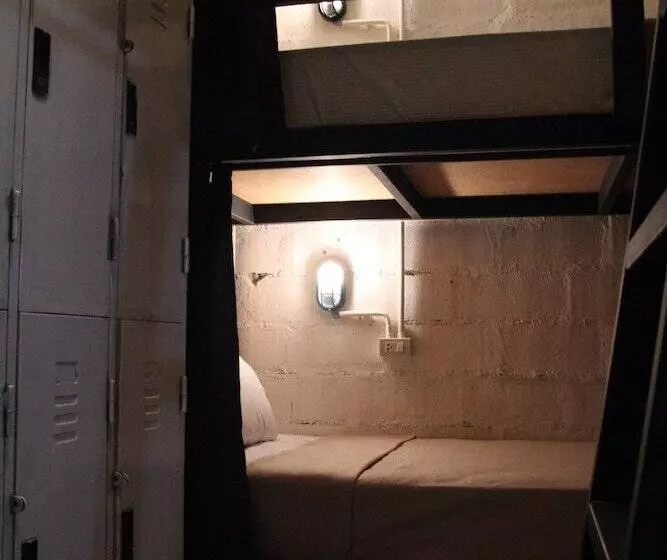 Vitamin Sea Hostel Phuket