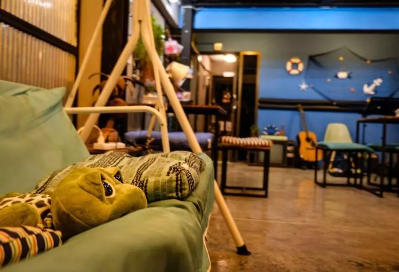 Vitamin Sea Hostel Phuket