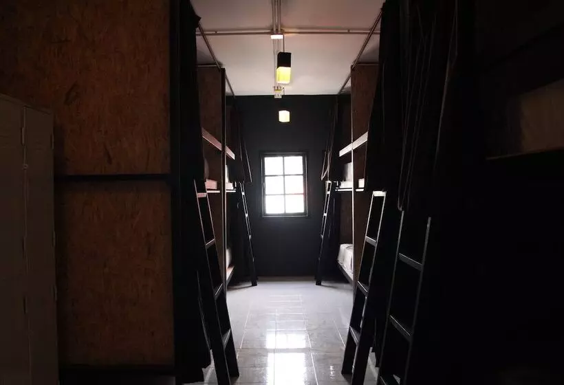 Vitamin Sea Hostel Phuket