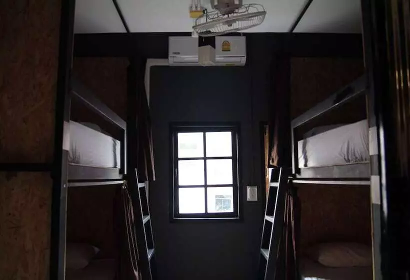 Vitamin Sea Hostel Phuket