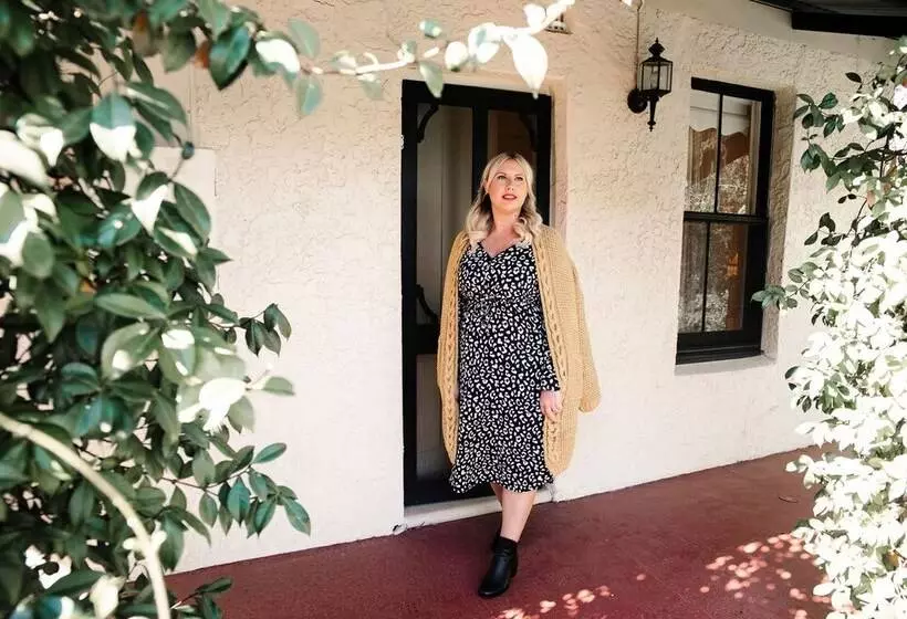 Aamiaismajoitus (B&B) Jasmine S Cottage