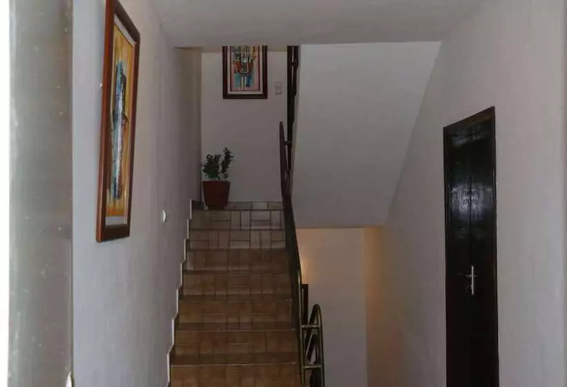 تختخواب و صبحانه Residence Hibiscus