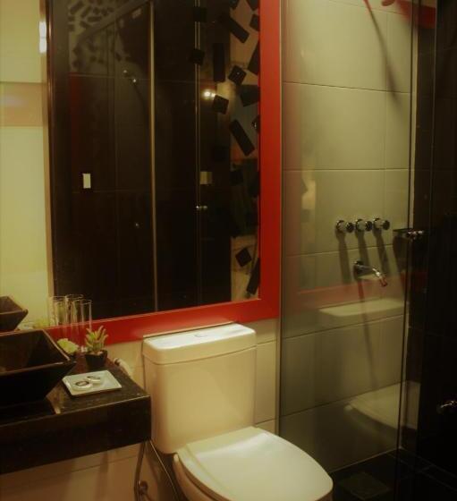 هتل 1945 Aeropuerto