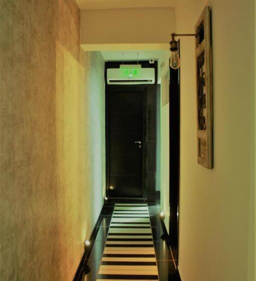 هتل 1945 Aeropuerto