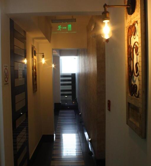 هتل 1945 Aeropuerto