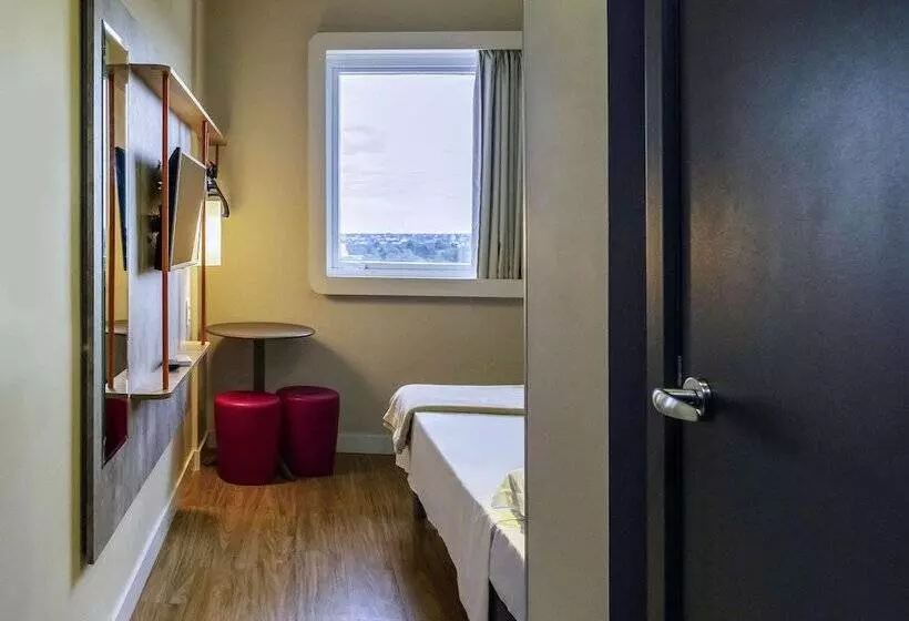 ホテル Ibis Budget Foz Do Iguaçu