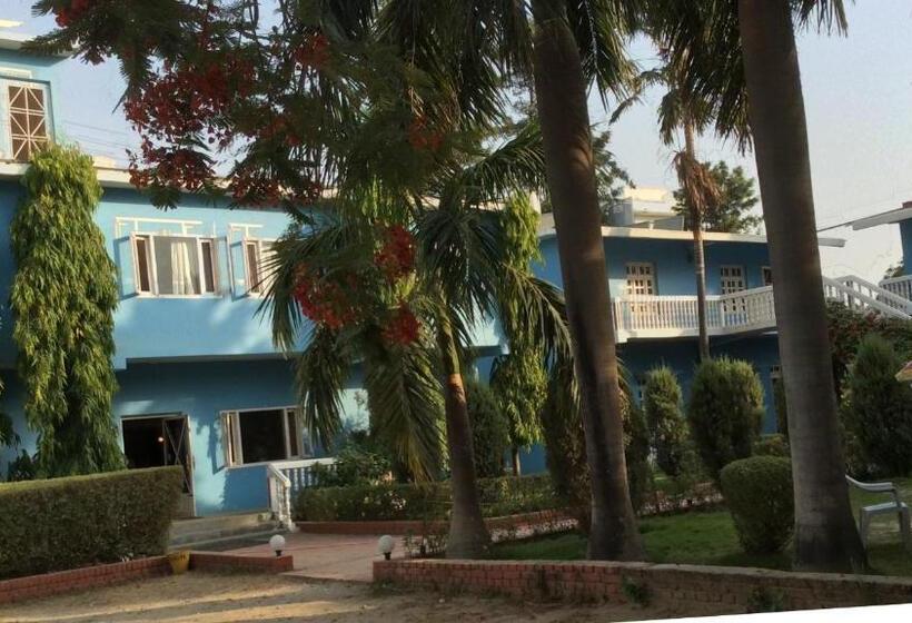 Hotel Megha Traveller S Village