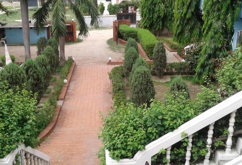 Hotel Megha Traveller S Village