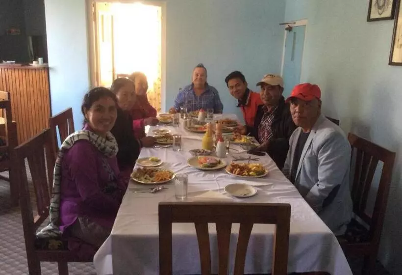 هتل Megha Traveller S Village