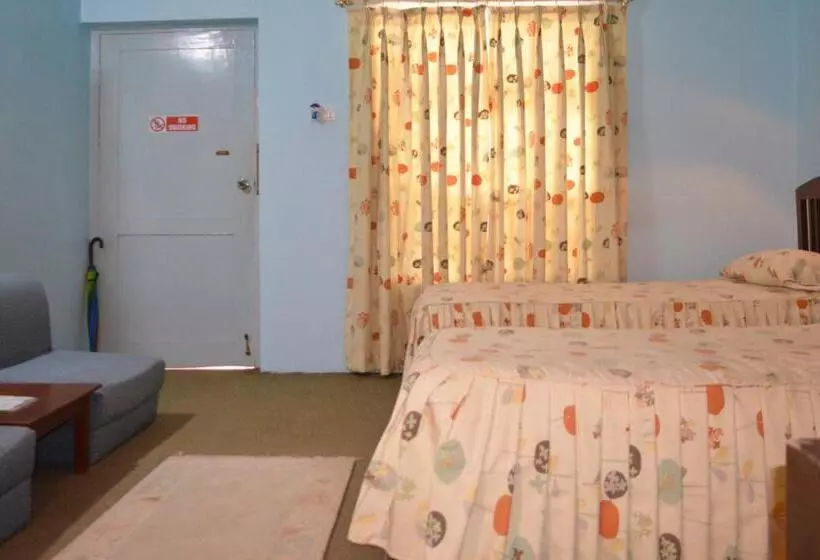 هتل Megha Traveller S Village