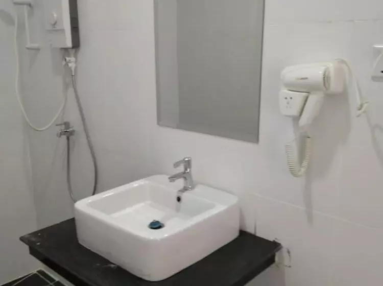 هتل Mstay Resort