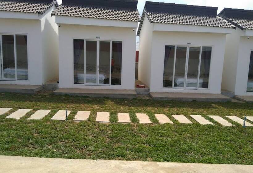 בית מלון כפרי Mstay Resort