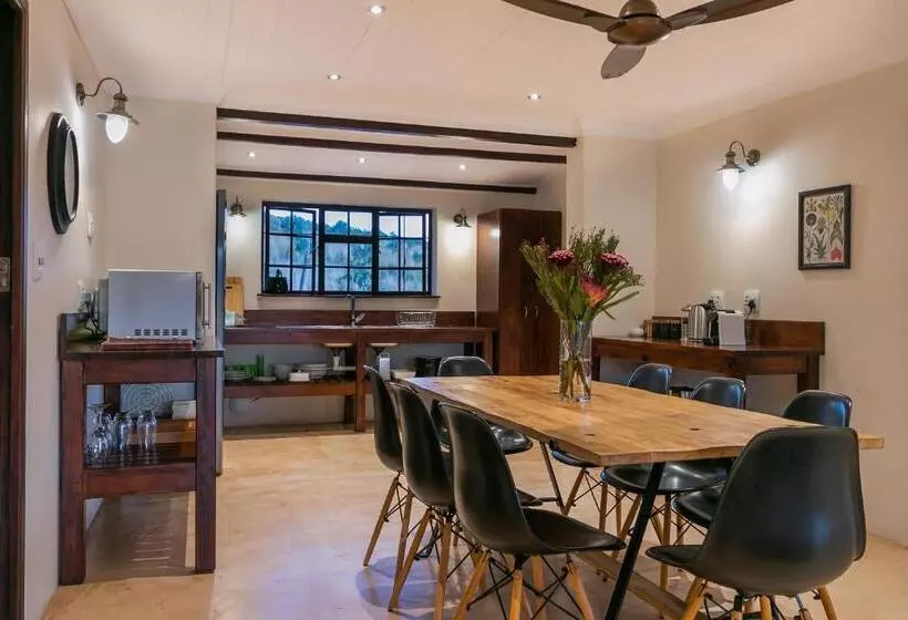 Hotelli Olive Hill Guest House