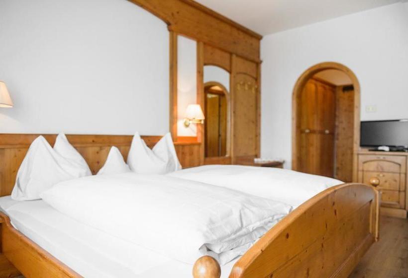 בית מלון כפרי Rochushof