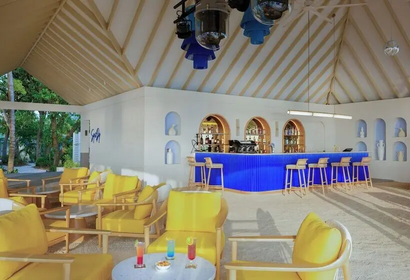 هتل Eri Maldives