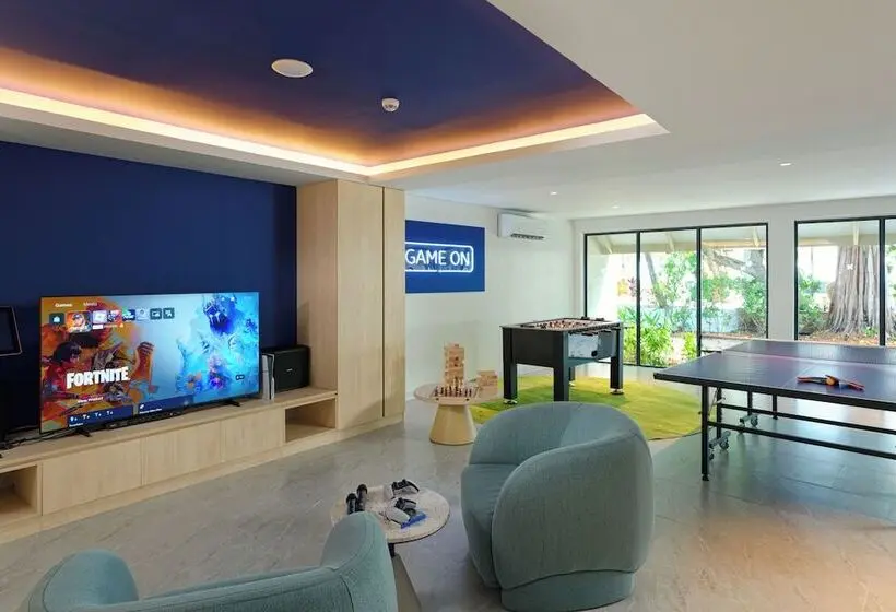 هتل Eri Maldives