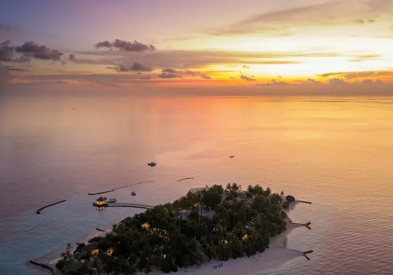 هتل Eri Maldives