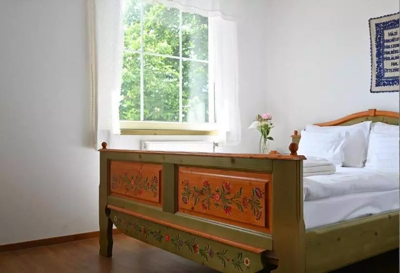 Aamiaismajoitus (B&B) Székely Kúria