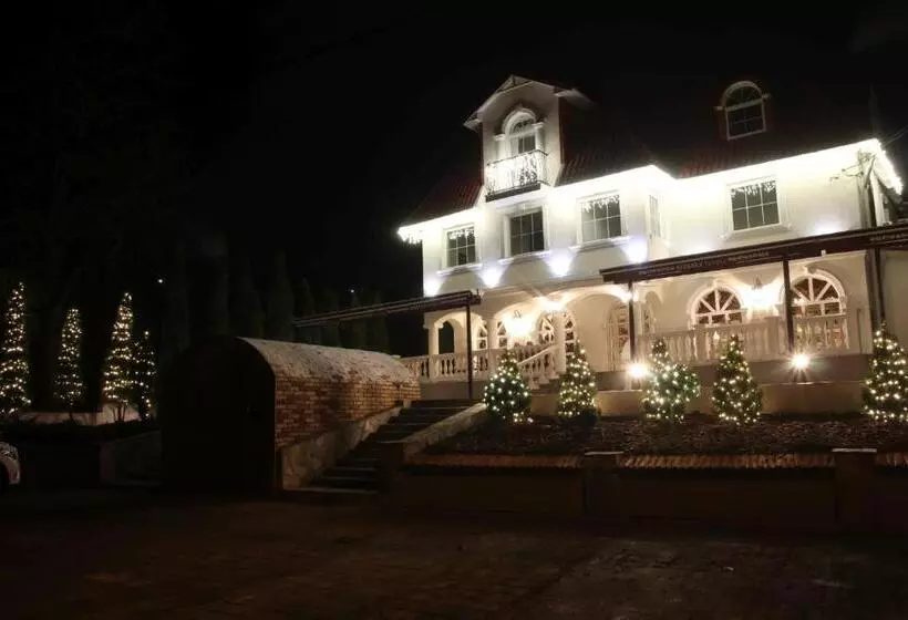 Aamiaismajoitus (B&B) Székely Kúria