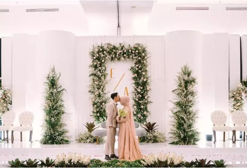 Hotelli Ayola Sunrise Mojokerto