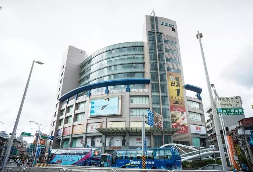 هتل Check Inn Express New Taipei Tamsui