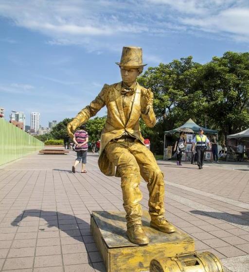 هتل Check Inn Express New Taipei Tamsui