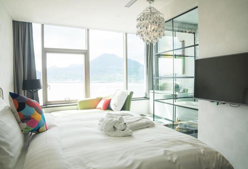 هتل Check Inn Express New Taipei Tamsui