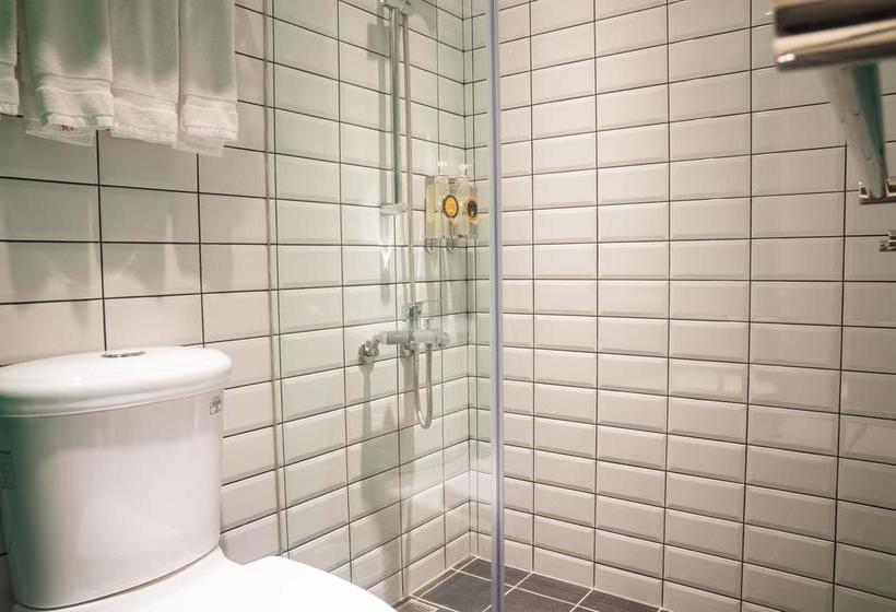 هتل Check Inn Express New Taipei Tamsui