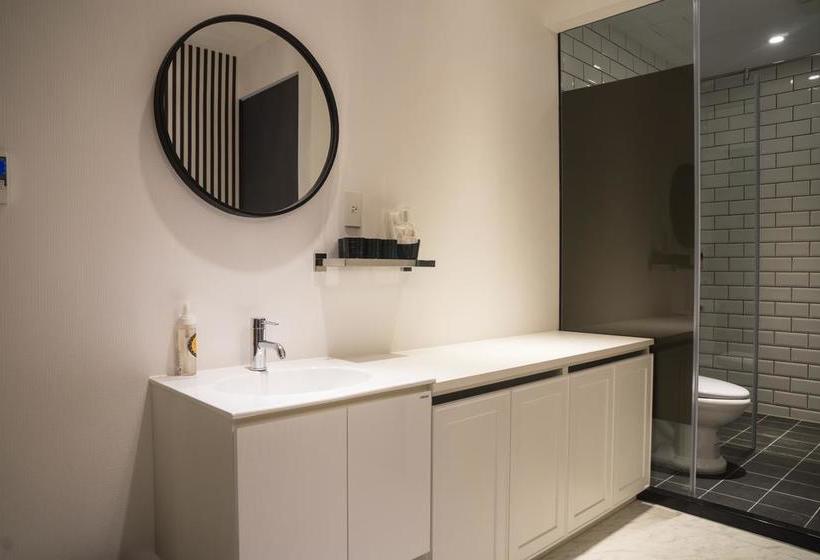 هتل Check Inn Express New Taipei Tamsui