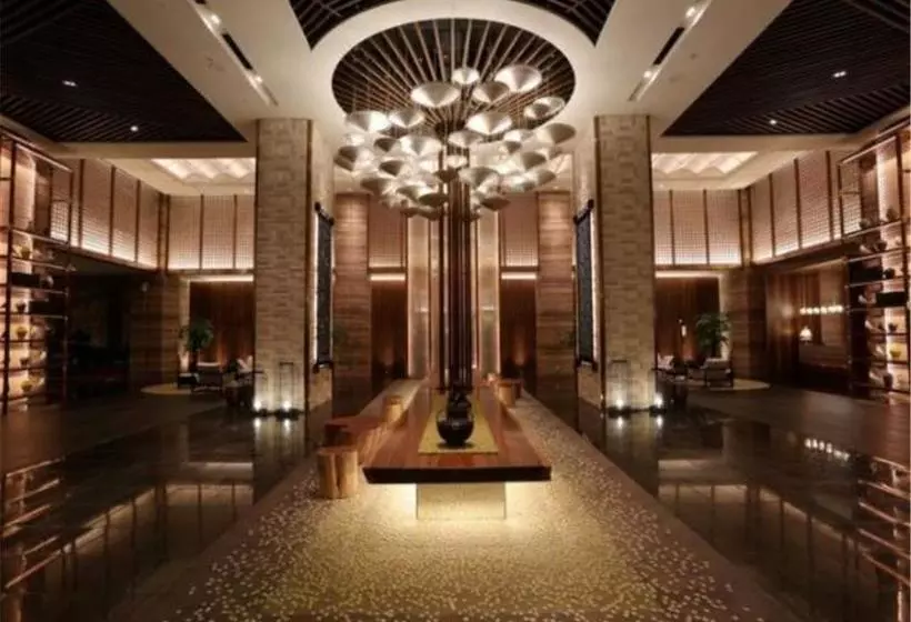 ホテル Howard Johnson Hot Spring Resort Anshun