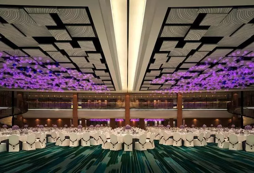 ホテル Howard Johnson Hot Spring Resort Anshun