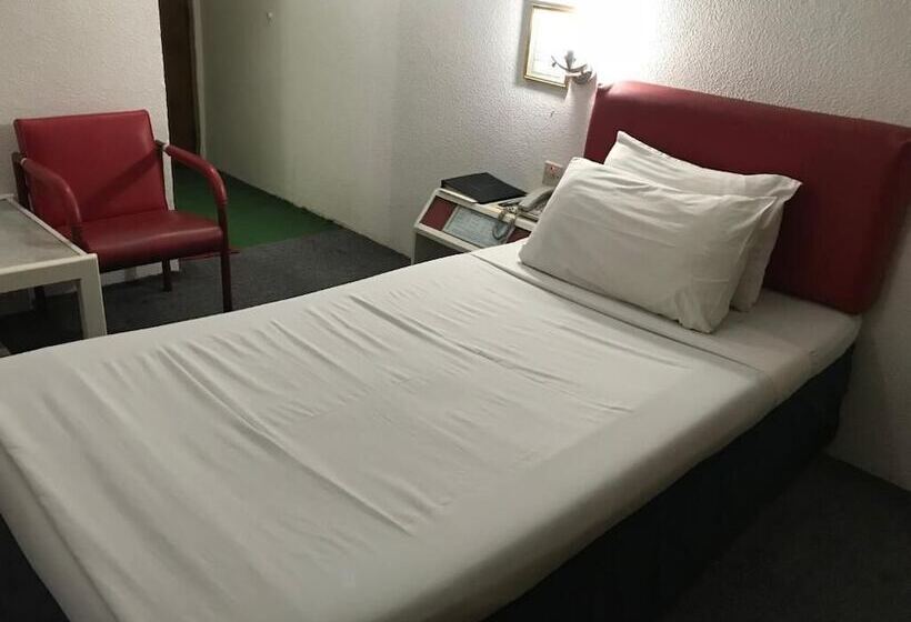 هتل Razmoni Isha Kha International