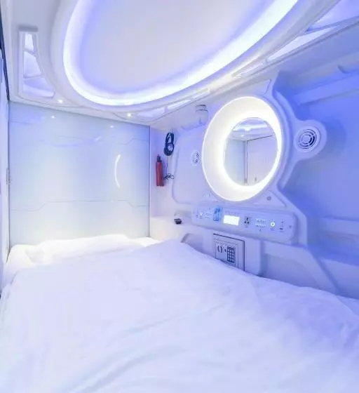 ホテル Seaview Capsule