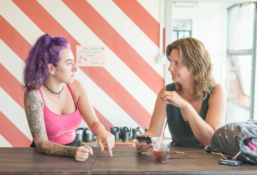 Отель Seaview Capsule