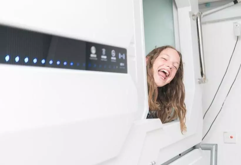 ホテル Seaview Capsule