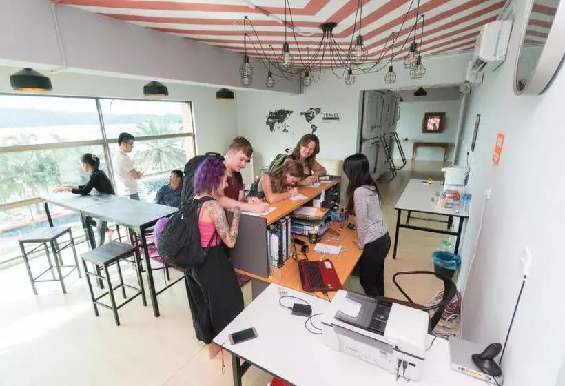 ホテル Seaview Capsule