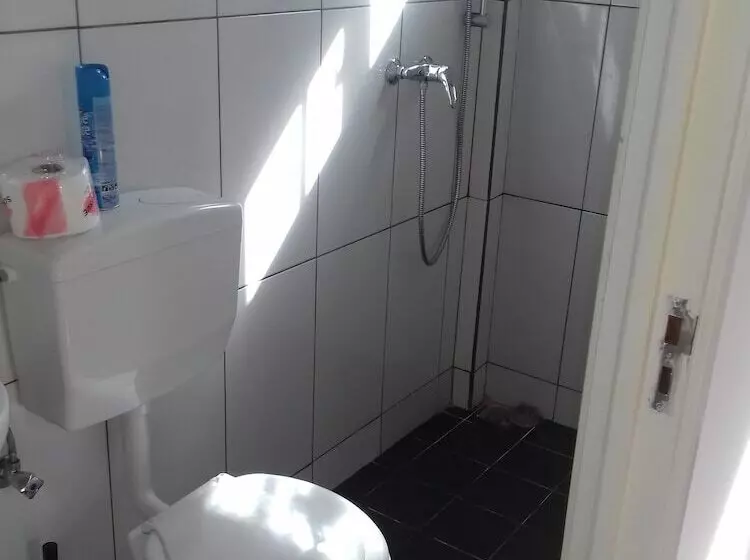 هتل Waterland Suites
