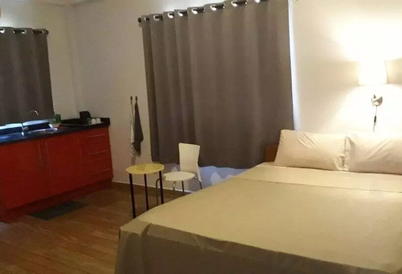 هتل Waterland Suites