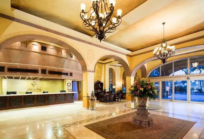 Hotelli Villa Del Arco Beach Resort & Spa