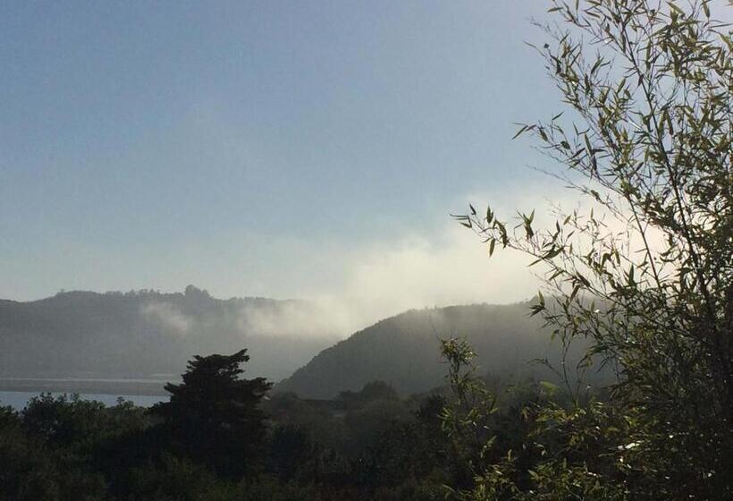 צימר Fish Eagle Lodge