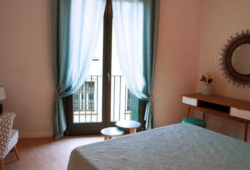 تختخواب و صبحانه Indisparte Suites