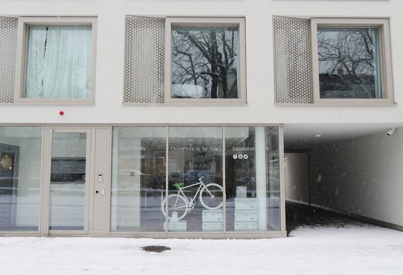 ホテル Base Vevey