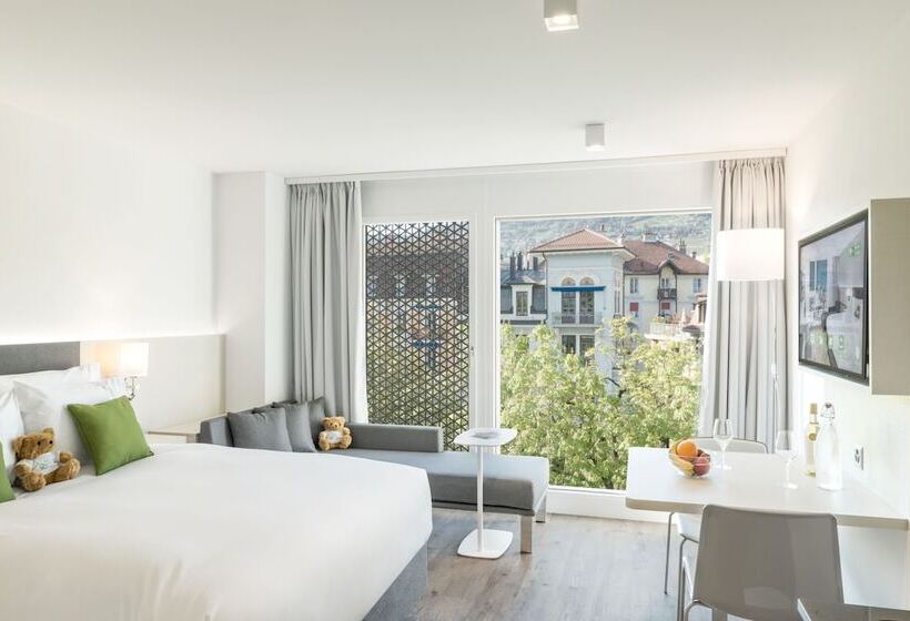 ホテル Base Vevey