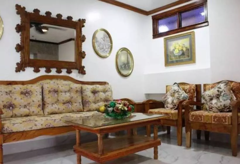 هتل Cln Boutique
