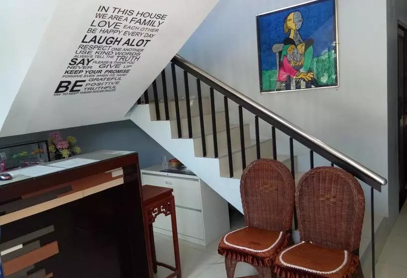 ホテル Reddoorz Near Sibulan Dumaguete Airport