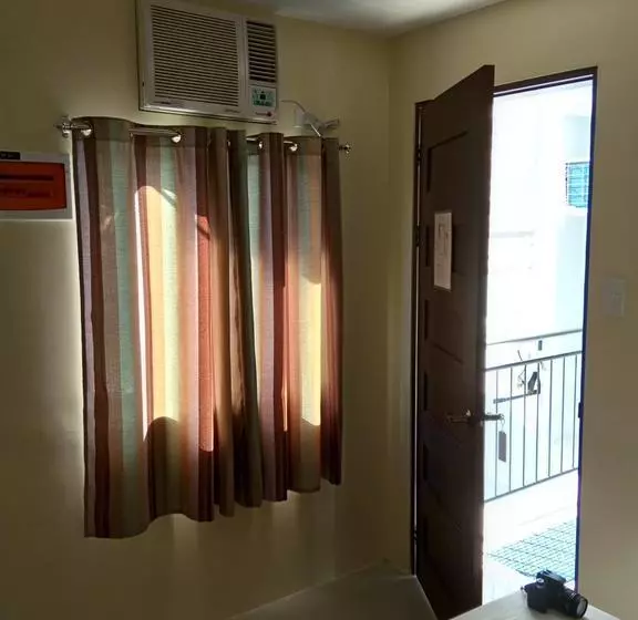 ホテル Reddoorz Near Sibulan Dumaguete Airport