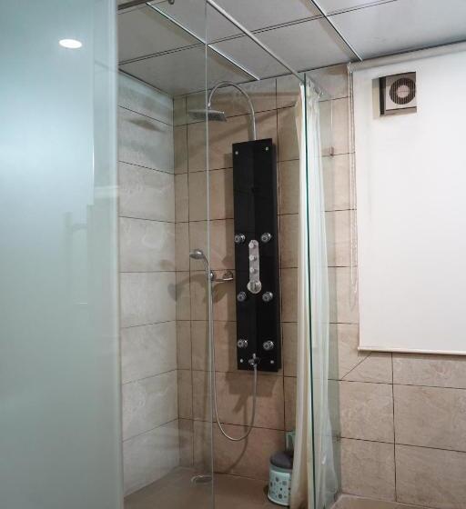 هتل The Kalinga Inn