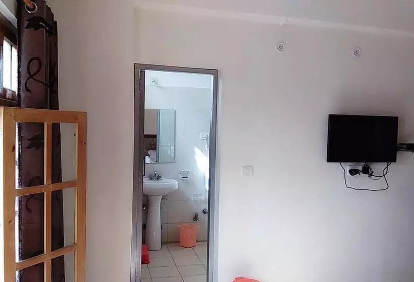 Hotel Tsaskan